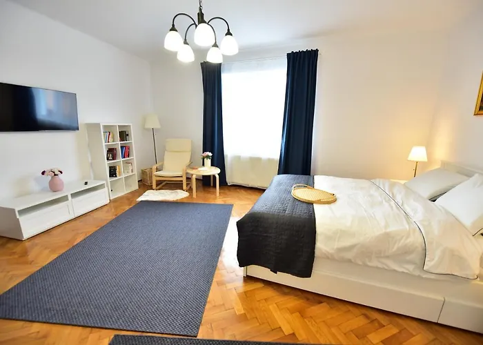 Flh - House Angelique